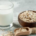 Oat Milk (นมโอ๊ต) คืออะไร มีประโยชน์อย่างไร เหมาะกับใครบ้าง?