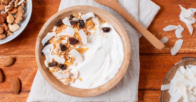 Yogurt Greek ดีอย่างไร กรีกโยเกิร์ตคืออะไรทำไมถึงเป็นที่นิยม